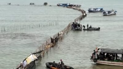 154 Personel Polair Bongkar Pagar Laut di Perairan Tangerang