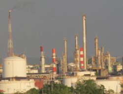 Kejaksaan Agung Geledah Rumah Riza Chalid dugaan Korupsi Minyak Mentah dan Produk Kilang di PT Pertamina