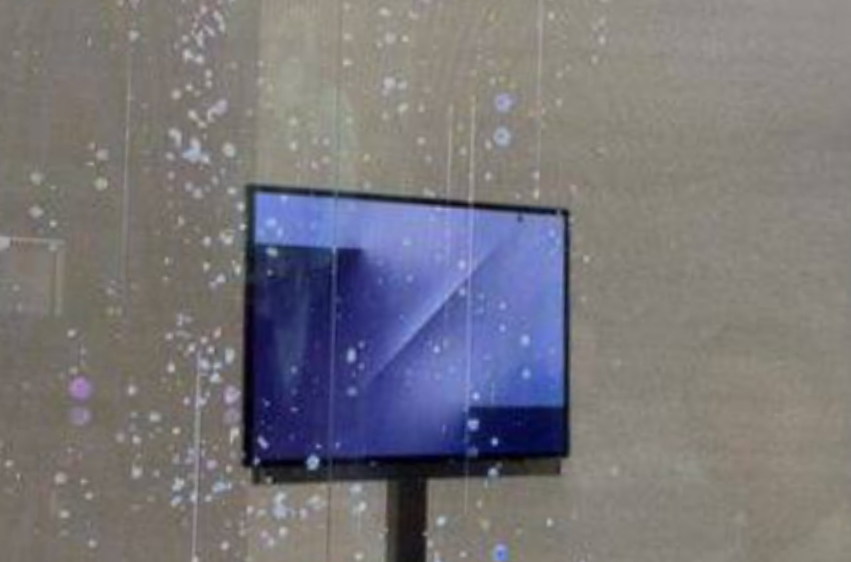 Ponsel Lipat Tiga Samsung Muncul di Sertifikasi Bluetooth SIG