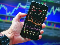 Koreksi Signifikan! Wall Street Melemah Tertekan Saham Teknologi AS dan Penantian Data Ekonomi