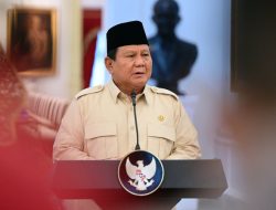 Program Smartboard Prabowo Targetkan 1 Juta Unit di 2026, Sentil Kritik Program Gila